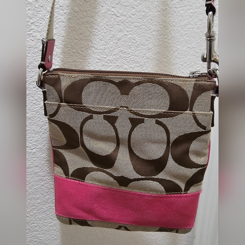 Coach Crossbody Pink and Tan Signature Jacquard monogram Adjustable strap - Picture 3 of 10
